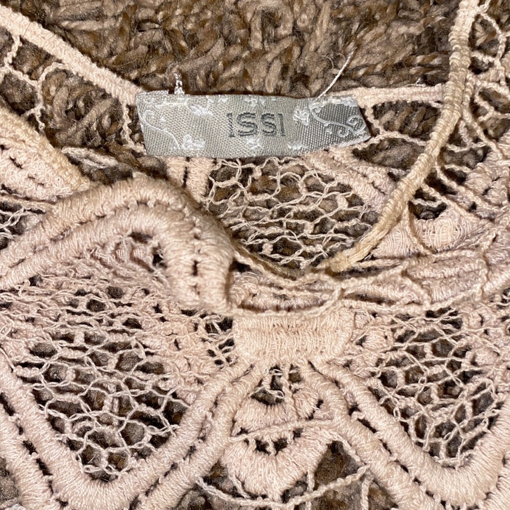 Net Laced - Picture 5 of 5